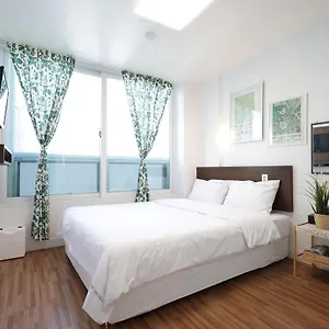 https://ekonomy-haeundae.busan-hotelsweb.com